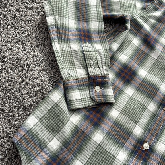 Like New Janie & Jack Plaid Button Down Shirt Size 8 - Picture 3 of 7